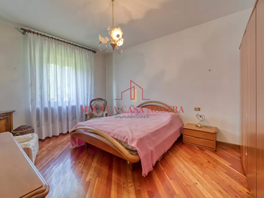 Immagine 11 di Casa bifamiliare in vendita  in Via Solaroli a Pieve Del Grappa
