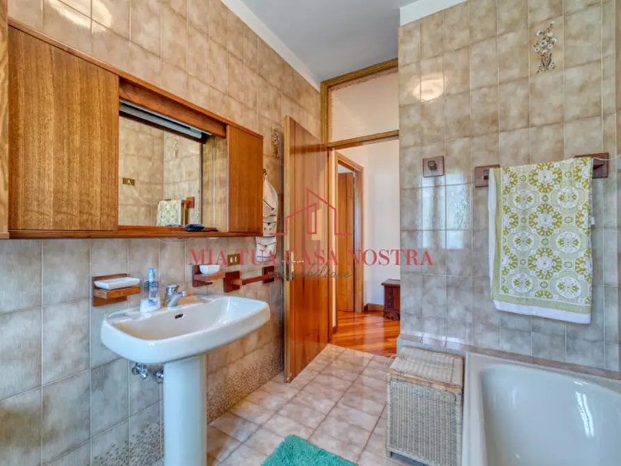 Immagine 15 di Casa bifamiliare in vendita  in Via Solaroli a Pieve Del Grappa