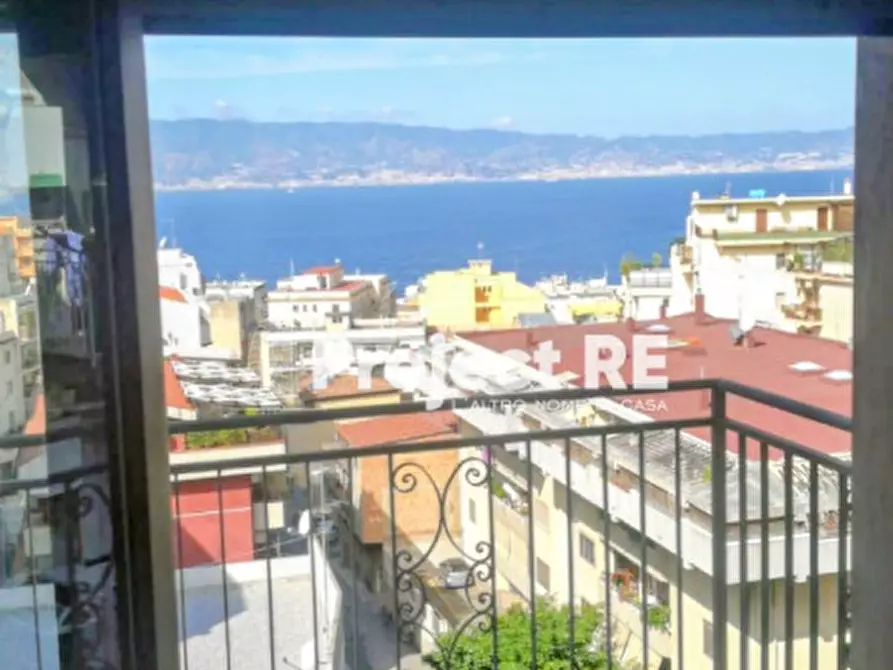 Immagine 29 di Appartamento in vendita  in Via Villini Svizzeri a Reggio Di Calabria