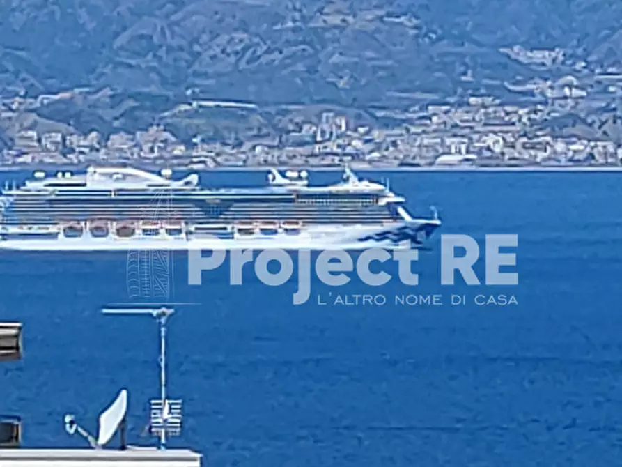 Immagine 46 di Appartamento in vendita  in Via Villini Svizzeri a Reggio Di Calabria