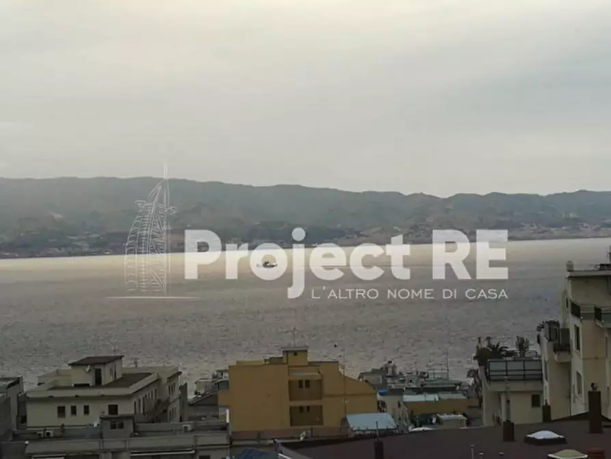 Immagine 47 di Appartamento in vendita  in Via Villini Svizzeri a Reggio Di Calabria