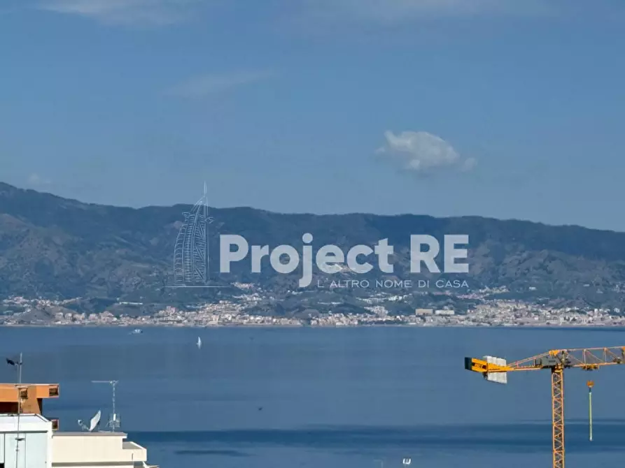 Immagine 61 di Appartamento in vendita  in Via Villini Svizzeri a Reggio Di Calabria