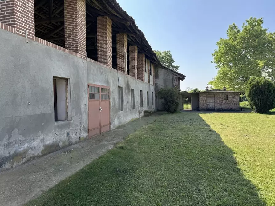 Immagine 1 di Rustico / casale in vendita  in scalenghe regione colletrale 36 a Scalenghe