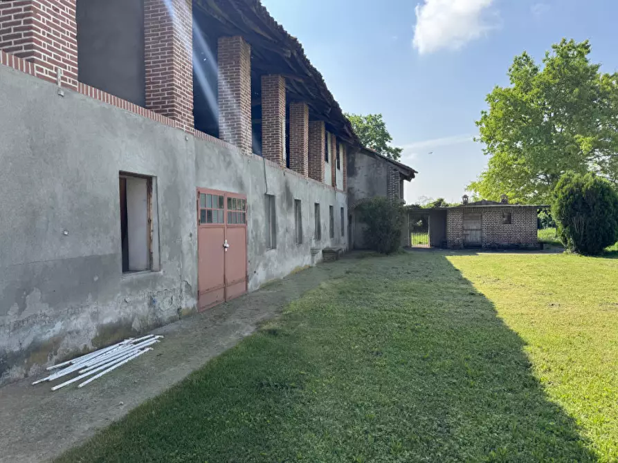 Immagine 8 di Rustico / casale in vendita  in scalenghe regione colletrale 36 a Scalenghe