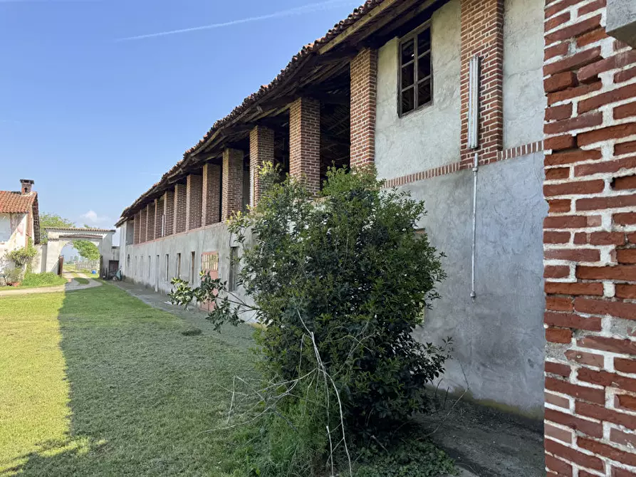 Immagine 16 di Rustico / casale in vendita  in scalenghe regione colletrale 36 a Scalenghe
