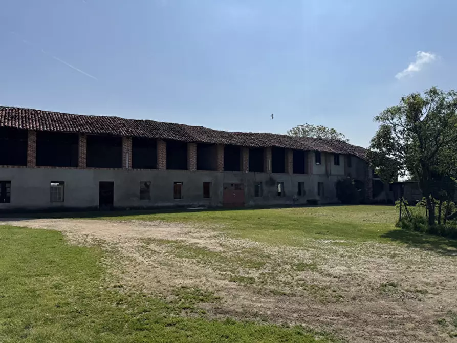 Immagine 19 di Rustico / casale in vendita  in scalenghe regione colletrale 36 a Scalenghe
