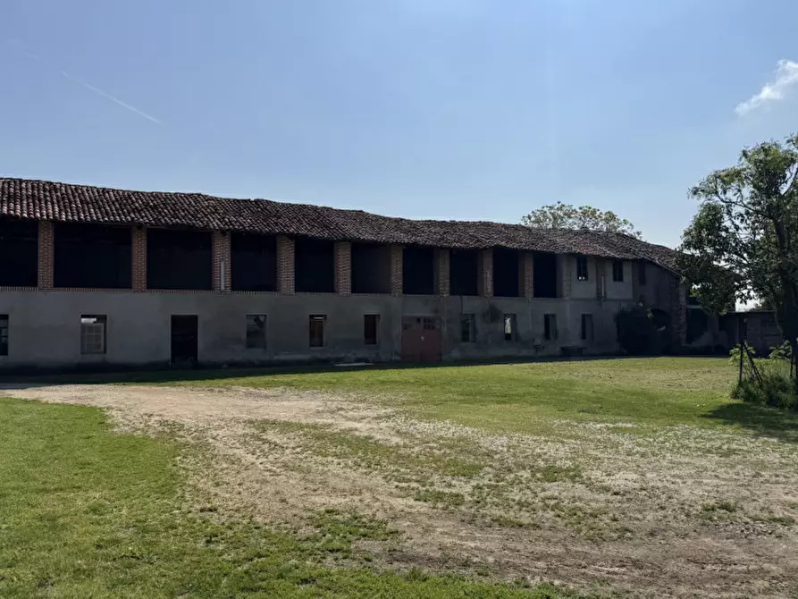 Immagine 20 di Rustico / casale in vendita  in scalenghe regione colletrale 36 a Scalenghe