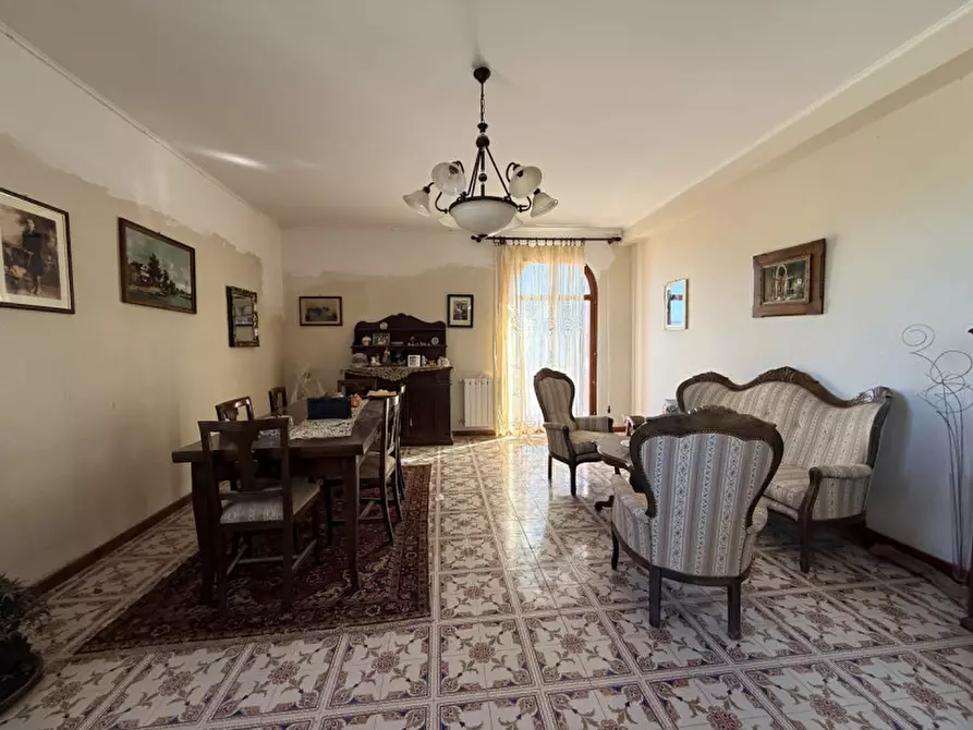 Immagine 5 di Appartamento in vendita  in Via Eolie a Barcellona Pozzo Di Gotto