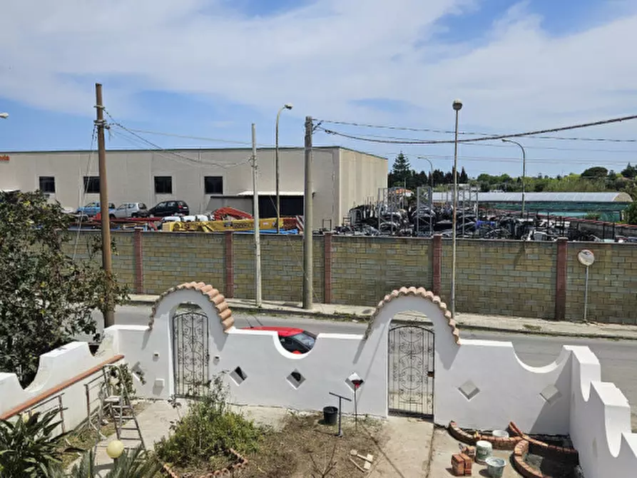 Immagine 8 di Appartamento in vendita  in Via Eolie a Barcellona Pozzo Di Gotto