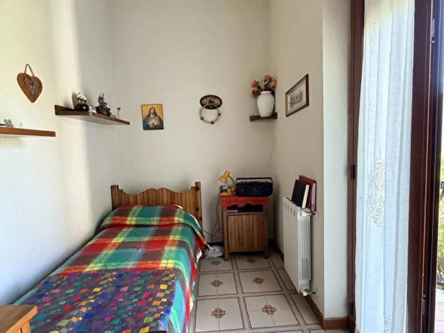 Immagine 11 di Appartamento in vendita  in Via Eolie a Barcellona Pozzo Di Gotto