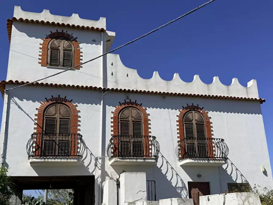 Immagine 30 di Appartamento in vendita  in Via Eolie a Barcellona Pozzo Di Gotto