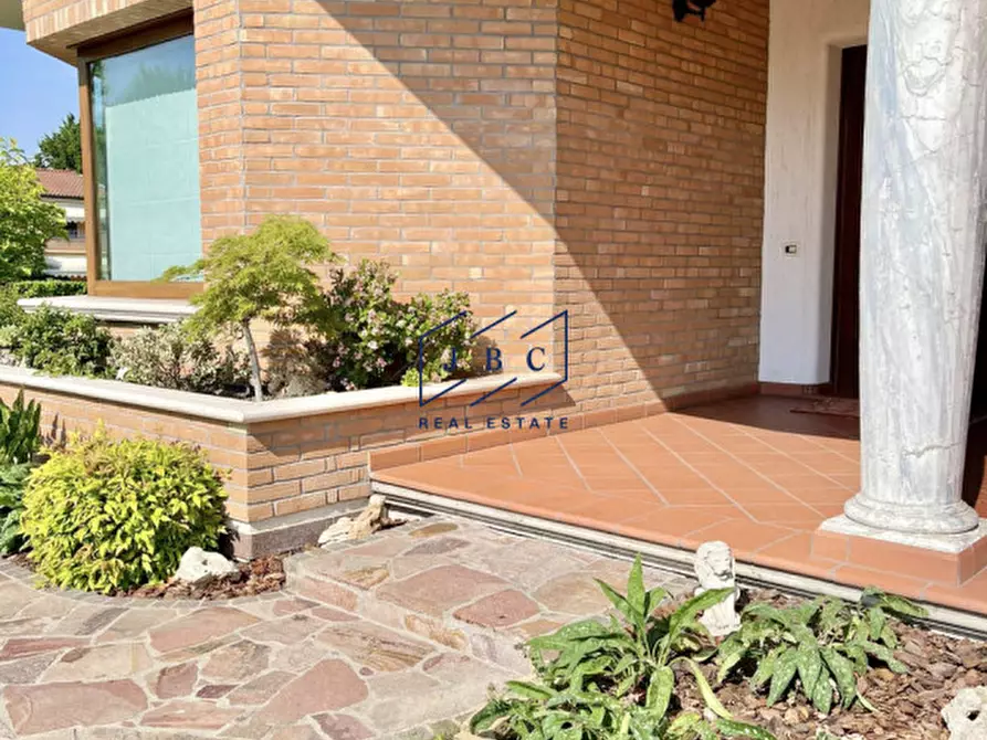 Immagine 4 di Villa in vendita  in via p.sepulcri 13 a Eraclea