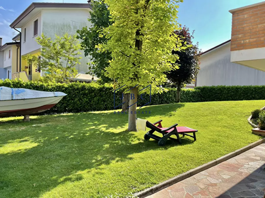 Immagine 10 di Villa in vendita  in via p.sepulcri 13 a Eraclea