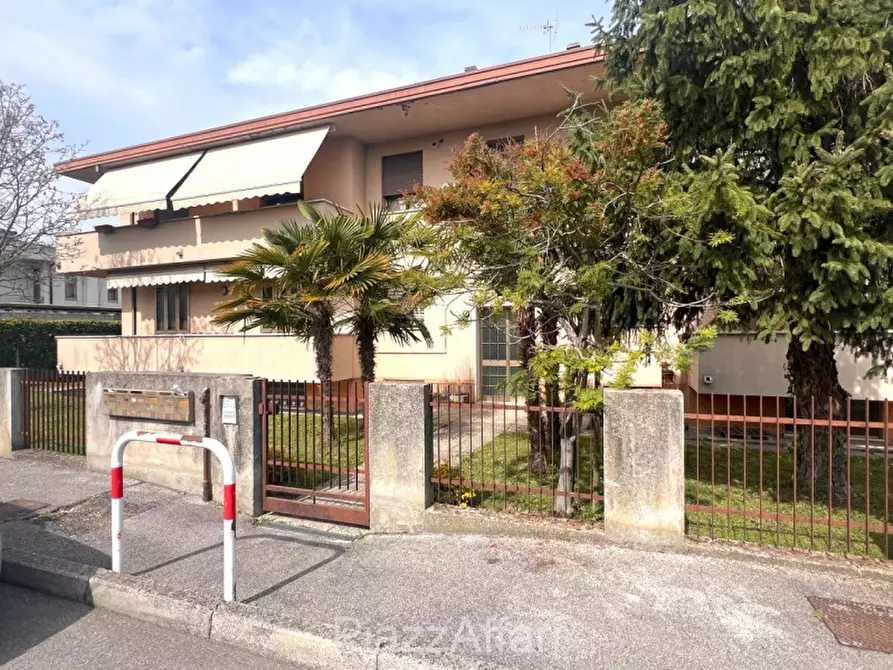 Immagine 2 di Appartamento in vendita  in Via Nicolò Paganini a Piove Di Sacco