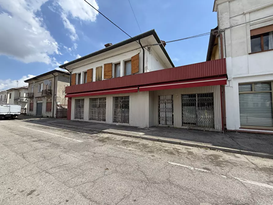 Immagine 3 di Casa indipendente in vendita  in Via Roma a Villanova Marchesana