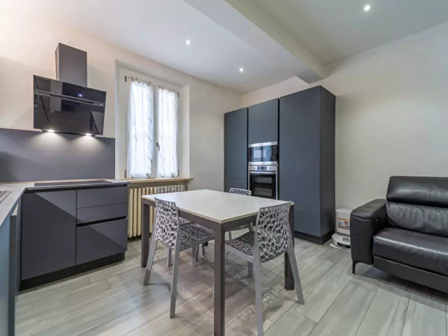 Immagine 3 di Appartamento in vendita  in Via Martiri della Liberazione a Parma