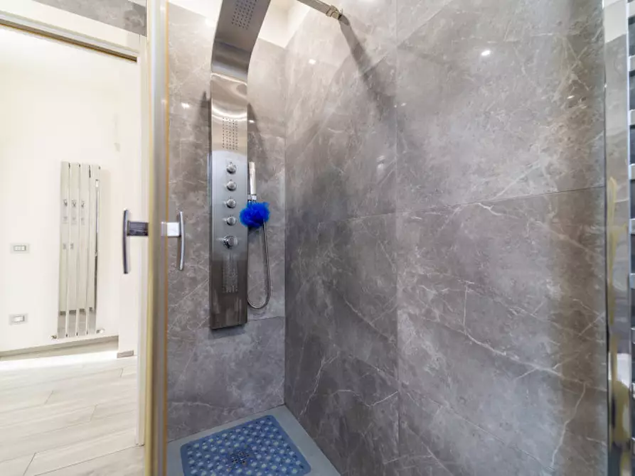 Immagine 21 di Appartamento in vendita  in Via Martiri della Liberazione a Parma