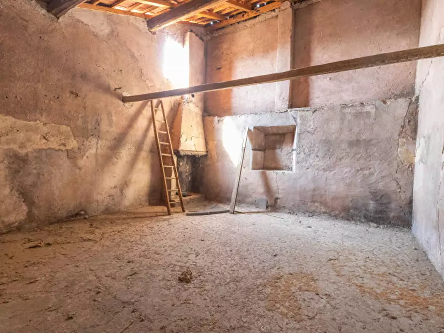 Immagine 19 di Villetta a schiera in vendita  in Via Giosuè Carducci n.35 a Cameri
