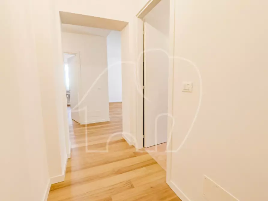 Immagine 9 di Appartamento in vendita  in Vittorio-Alfieri-Straße - Via Vittorio Alfieri a Merano .Meran.