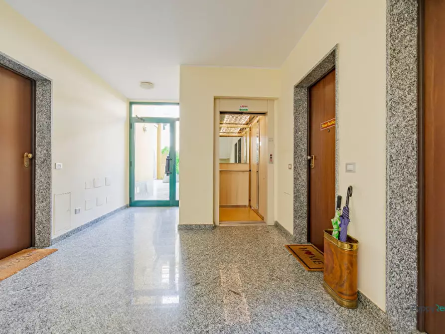 Immagine 35 di Appartamento in affitto  in Via Giuseppe Ungaretti, 6 a Milano