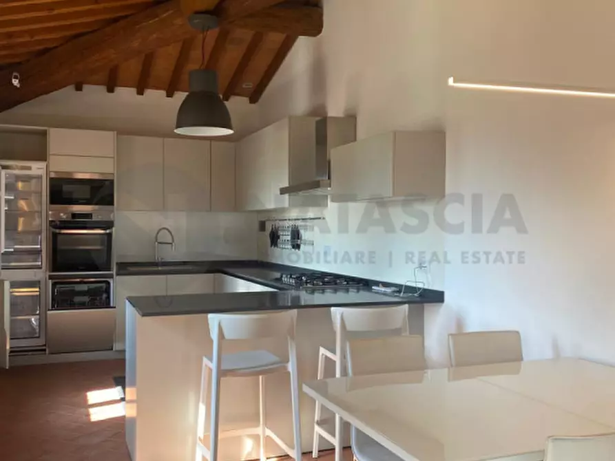 Immagine 2 di Villa in vendita  in VIA DI GRICIGLIANO a Pontassieve