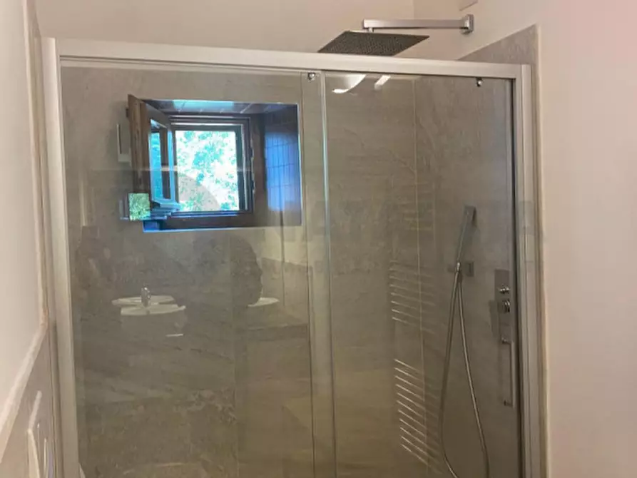 Immagine 16 di Villa in vendita  in VIA DI GRICIGLIANO a Pontassieve