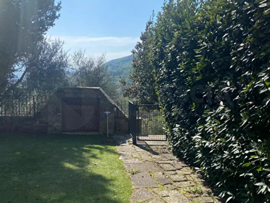 Immagine 19 di Villa in vendita  in VIA DI GRICIGLIANO a Pontassieve