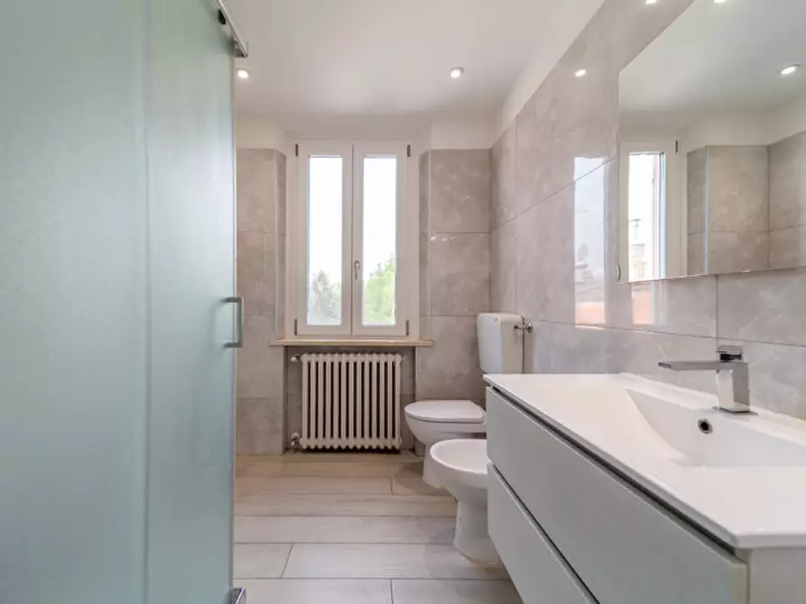 Immagine 20 di Appartamento in vendita  in Via Martiri della Liberazione a Parma