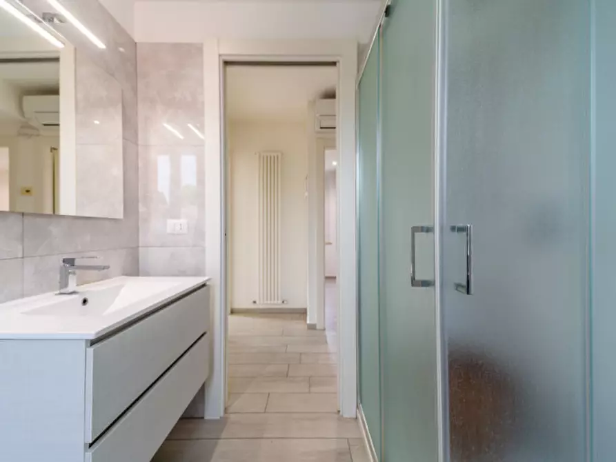 Immagine 24 di Appartamento in vendita  in Via Martiri della Liberazione a Parma