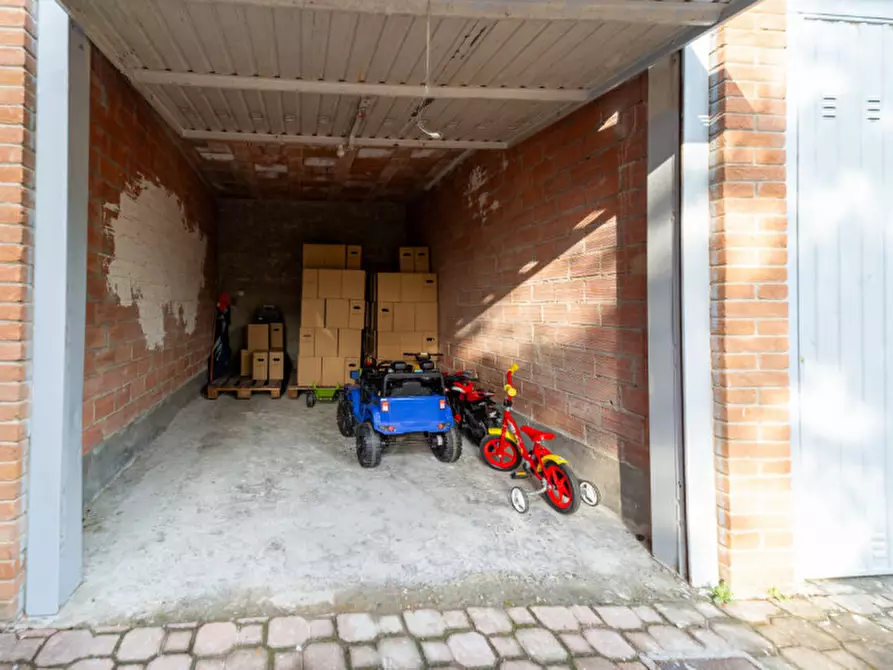 Immagine 27 di Appartamento in vendita  in Via Martiri della Liberazione a Parma