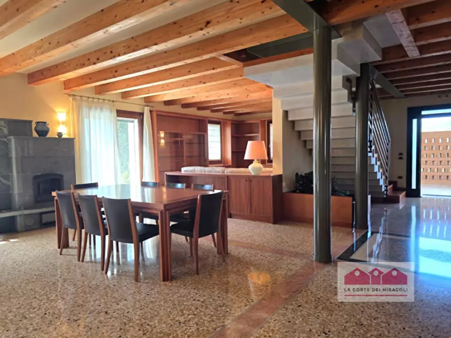 Immagine 9 di Casa bifamiliare in vendita  in Via Pasubio a Castegnero