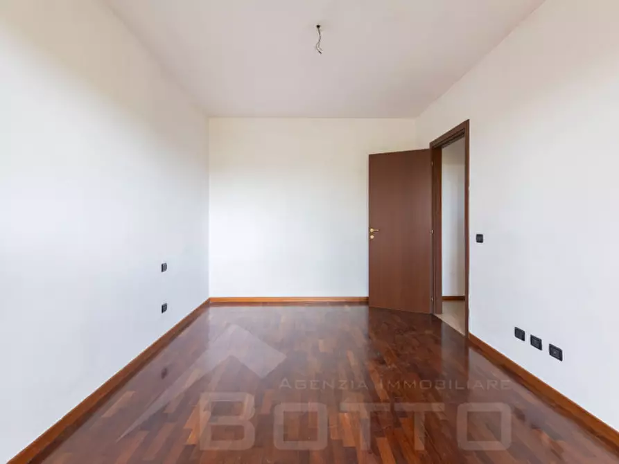 Immagine 9 di Appartamento in vendita  in via vivaldi 2 a Borgomanero