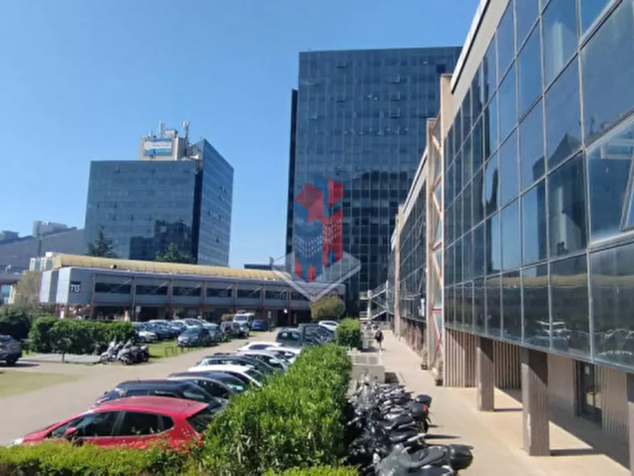 Immagine 1 di Ufficio in vendita  in CENTRO POLIFUNZIONALE INAIL-VENDESI UFFICIO a Napoli