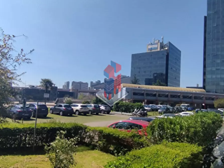 Immagine 4 di Ufficio in vendita  in CENTRO POLIFUNZIONALE INAIL-VENDESI UFFICIO a Napoli