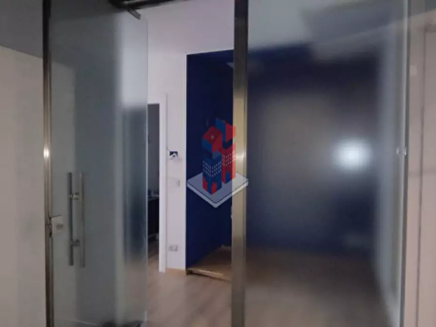 Immagine 29 di Ufficio in vendita  in CENTRO POLIFUNZIONALE INAIL-VENDESI UFFICIO a Napoli