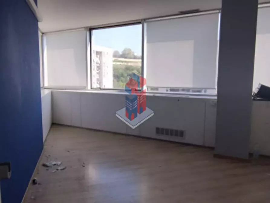 Immagine 36 di Ufficio in vendita  in CENTRO POLIFUNZIONALE INAIL-VENDESI UFFICIO a Napoli