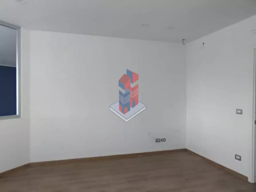 Immagine 37 di Ufficio in vendita  in CENTRO POLIFUNZIONALE INAIL-VENDESI UFFICIO a Napoli