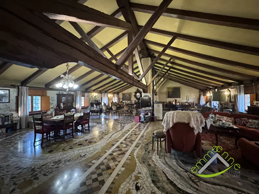 Immagine 6 di Villa in vendita  in Via Sandro Pertini a Mirano