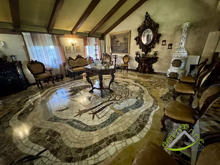 Immagine 9 di Villa in vendita  in Via Sandro Pertini a Mirano