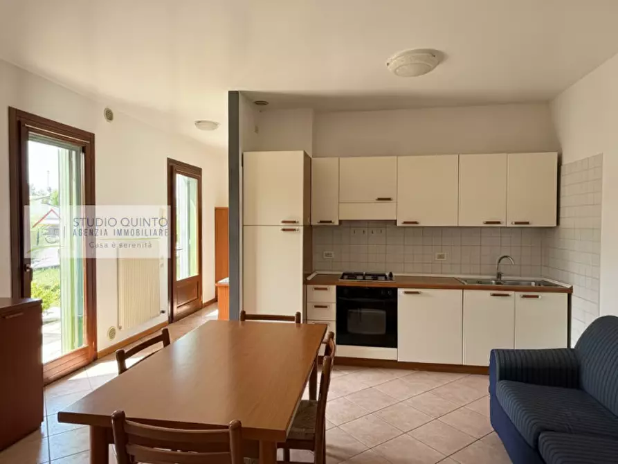Immagine 7 di Appartamento in vendita  a Treviso
