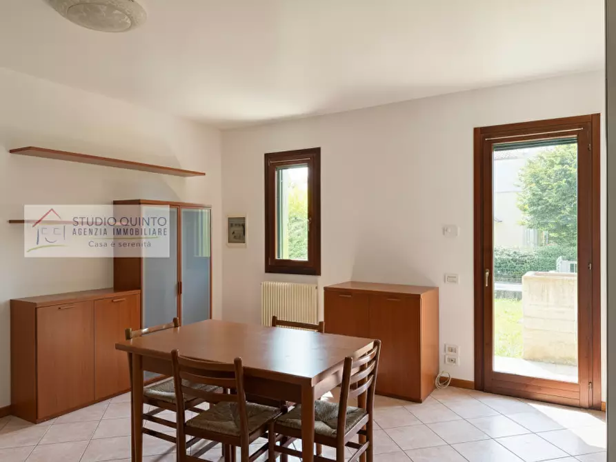 Immagine 10 di Appartamento in vendita  a Treviso