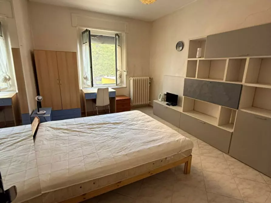 Immagine 8 di Camera in affitto  in Viale Osacca, 5 a Parma