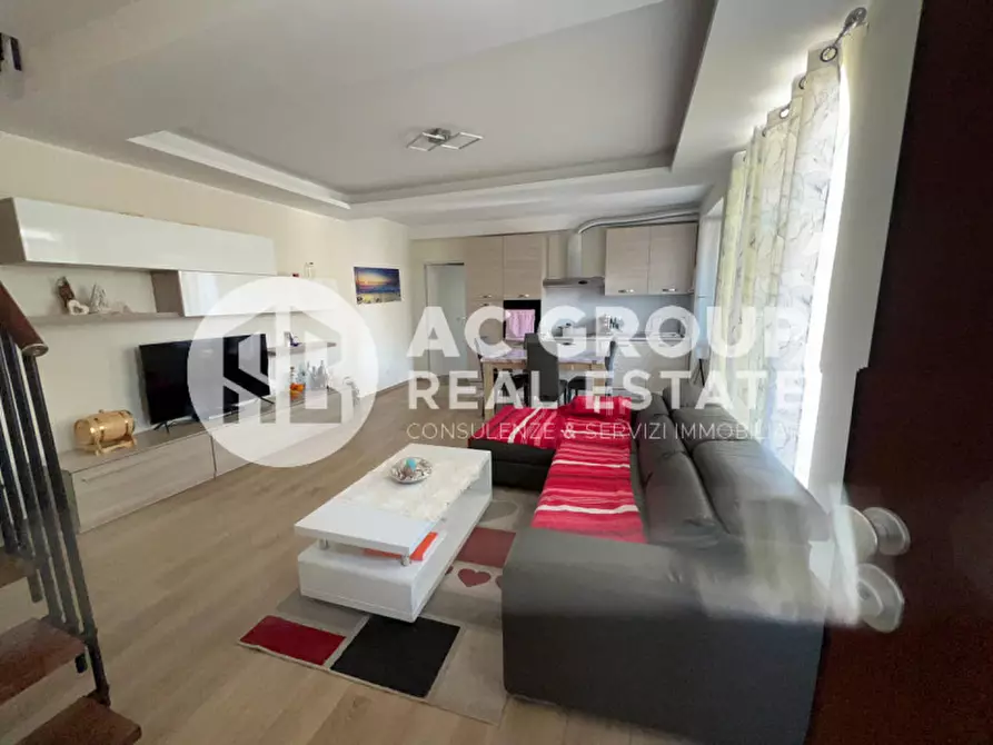 Immagine 2 di Appartamento in vendita  in Via Gian Battista Grassi a Rovellasca