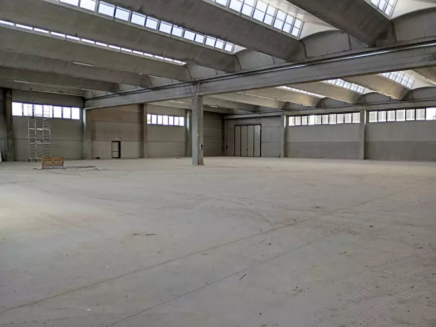 Immagine 9 di Capannone industriale in vendita  in Viale Europa a Galliera Veneta
