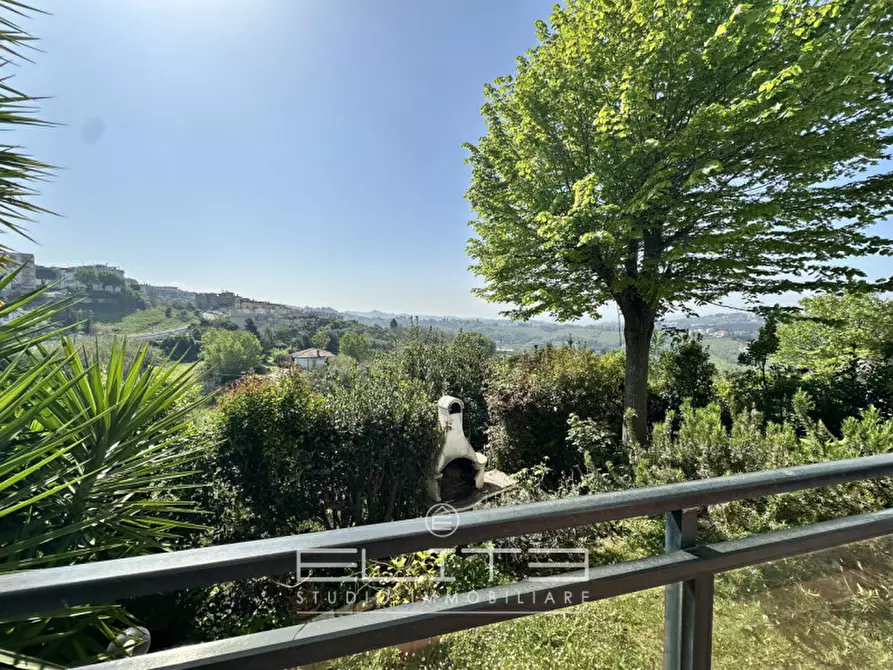 Immagine 2 di Appartamento in vendita  in CAGLI a Ancona