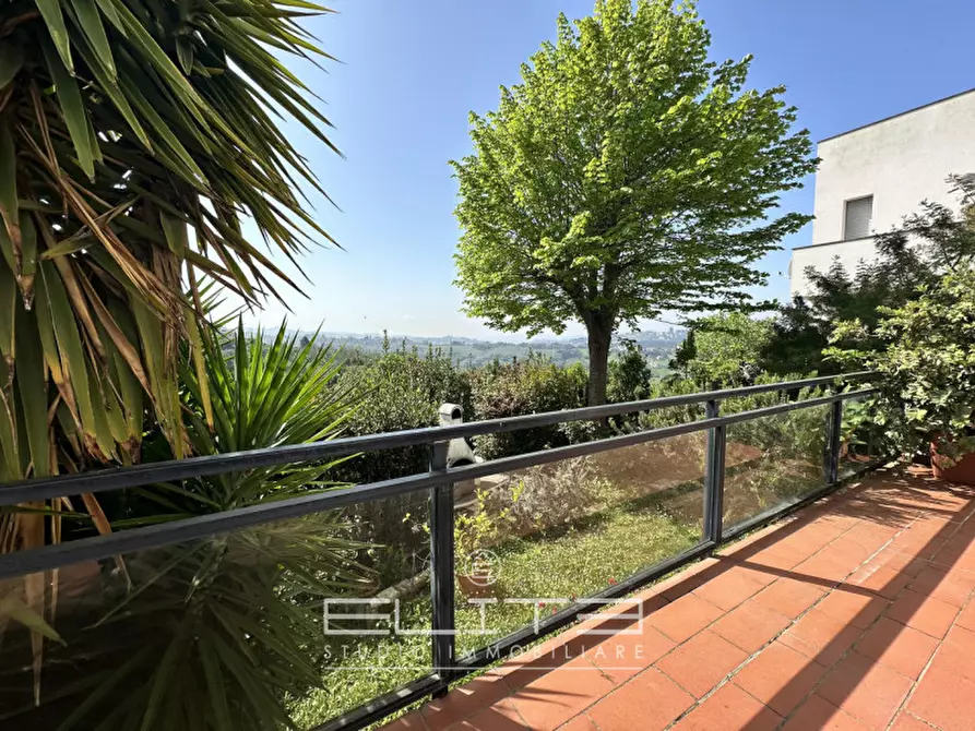 Immagine 4 di Appartamento in vendita  in CAGLI a Ancona