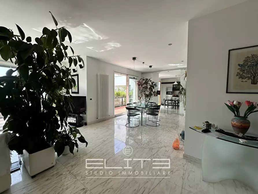 Immagine 9 di Appartamento in vendita  in CAGLI a Ancona