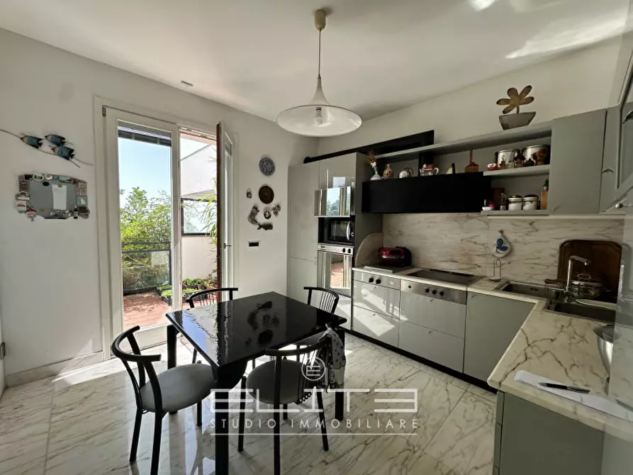 Immagine 12 di Appartamento in vendita  in CAGLI a Ancona