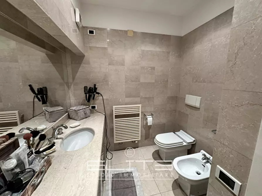 Immagine 24 di Appartamento in vendita  in CAGLI a Ancona