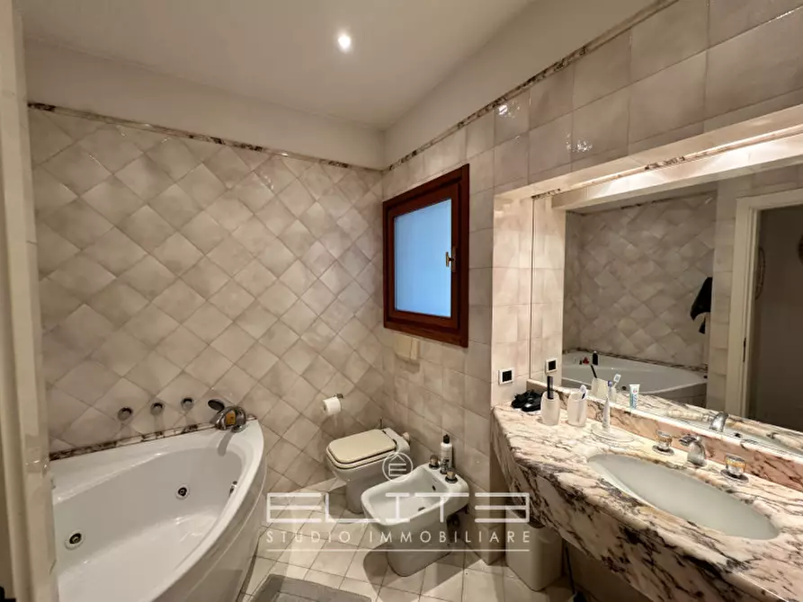 Immagine 26 di Appartamento in vendita  in CAGLI a Ancona